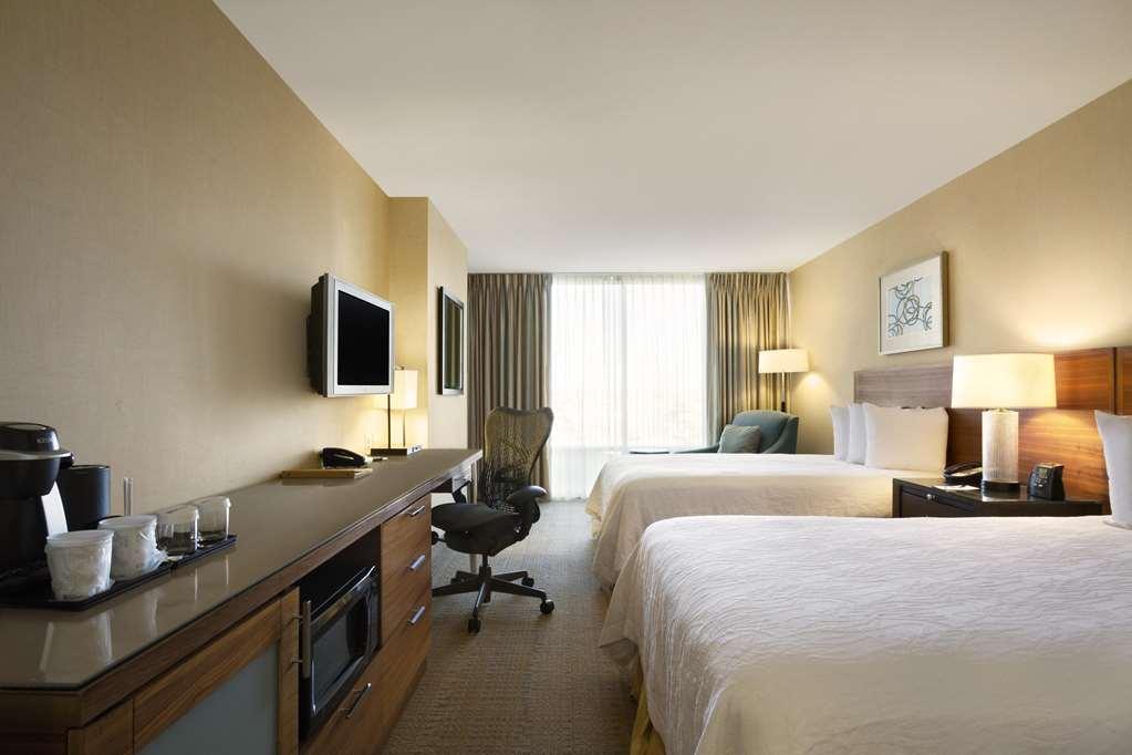 Hilton Garden Inn Baltimore Inner Harbor Room photo
